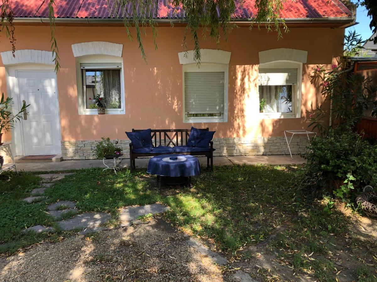 Hotel City Camping& Apartman &Bungalow Győr Esterno foto