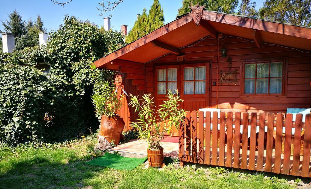 Hotel City Camping& Apartman &Bungalow Győr Esterno foto