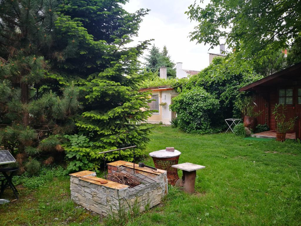 Hotel City Camping& Apartman &Bungalow Győr Esterno foto