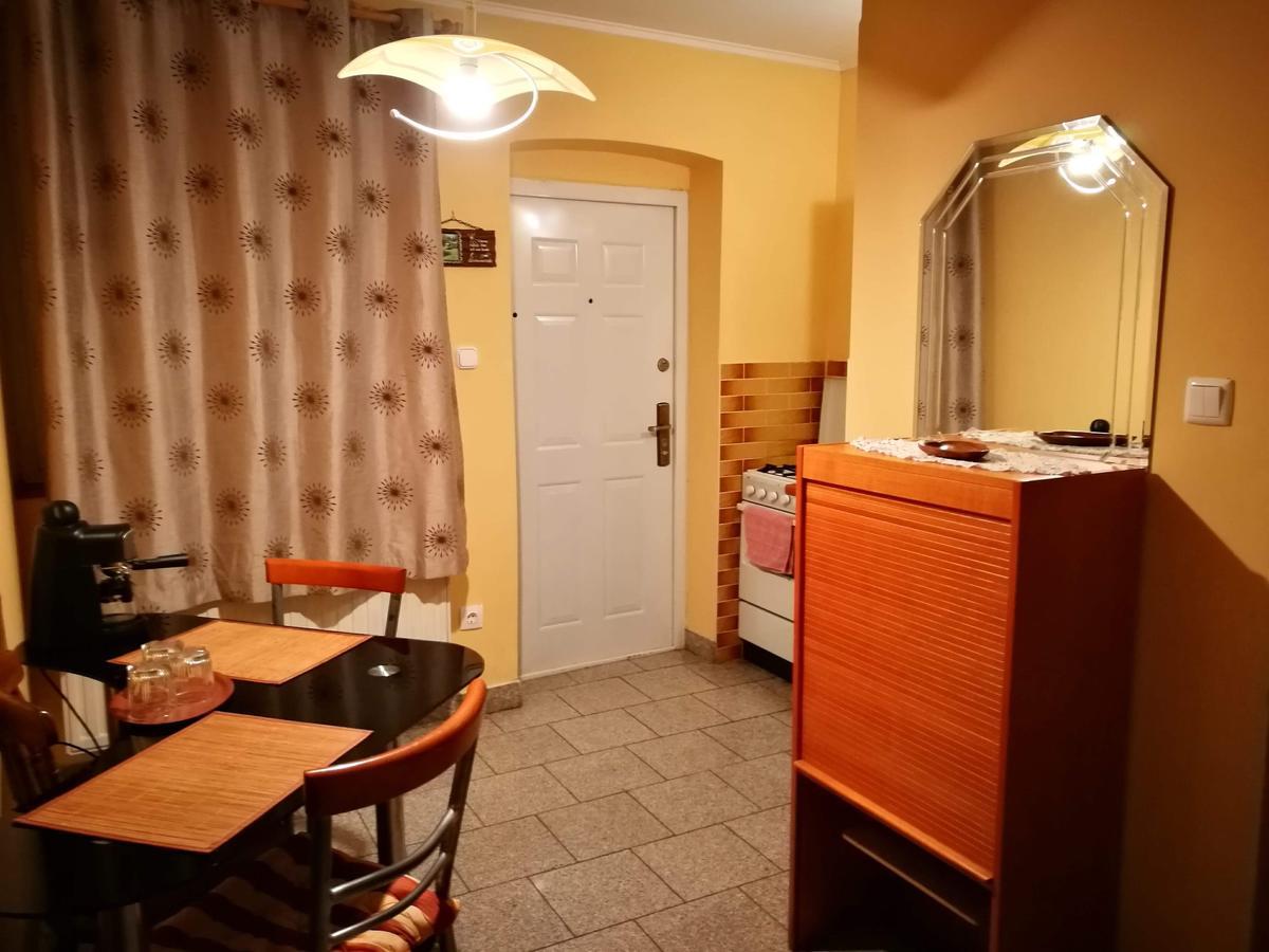 Hotel City Camping& Apartman &Bungalow Győr Esterno foto