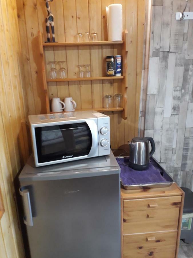 Hotel City Camping& Apartman &Bungalow Győr Esterno foto